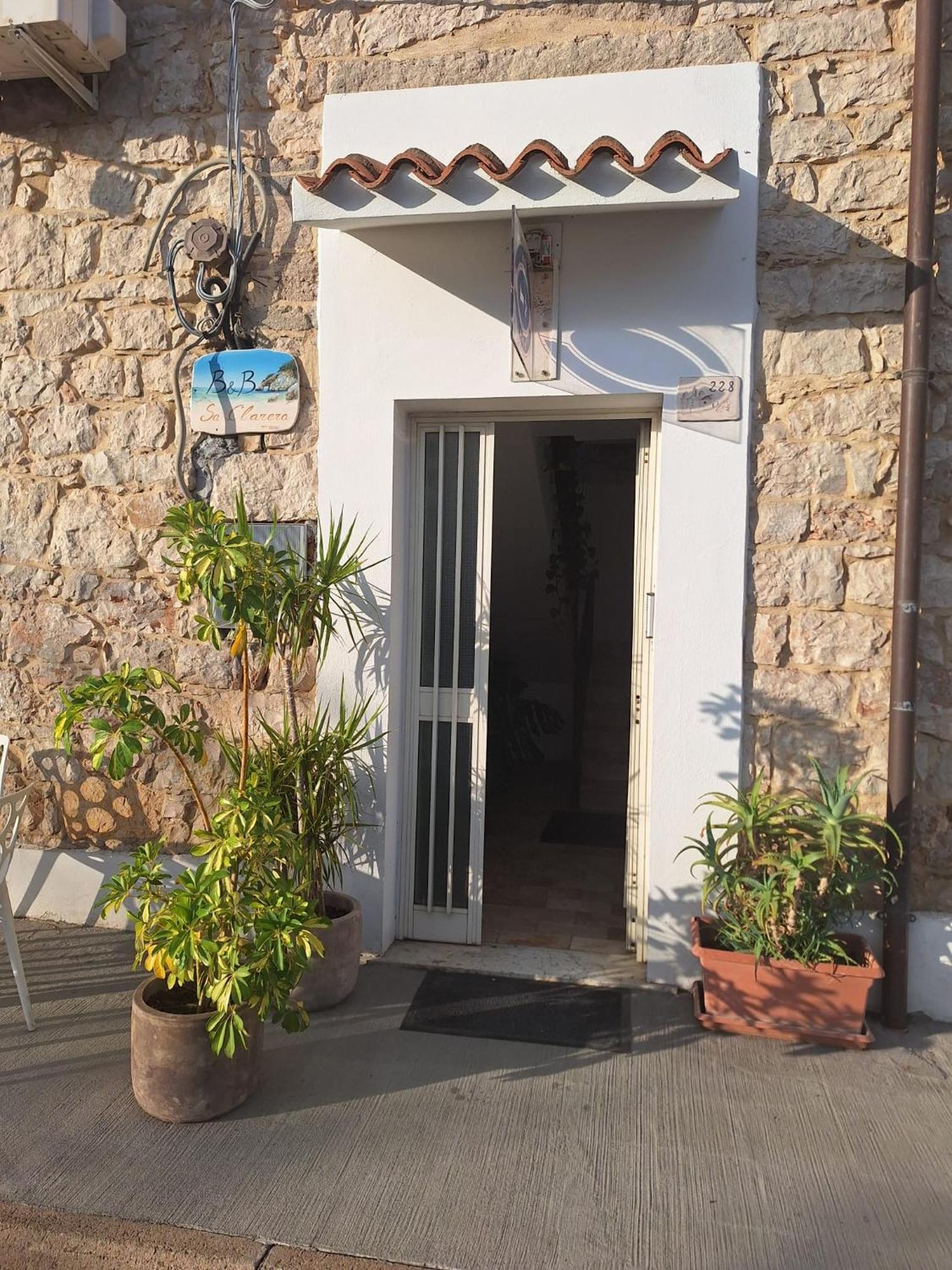 B&B Sa Clarera Baunei Exterior photo