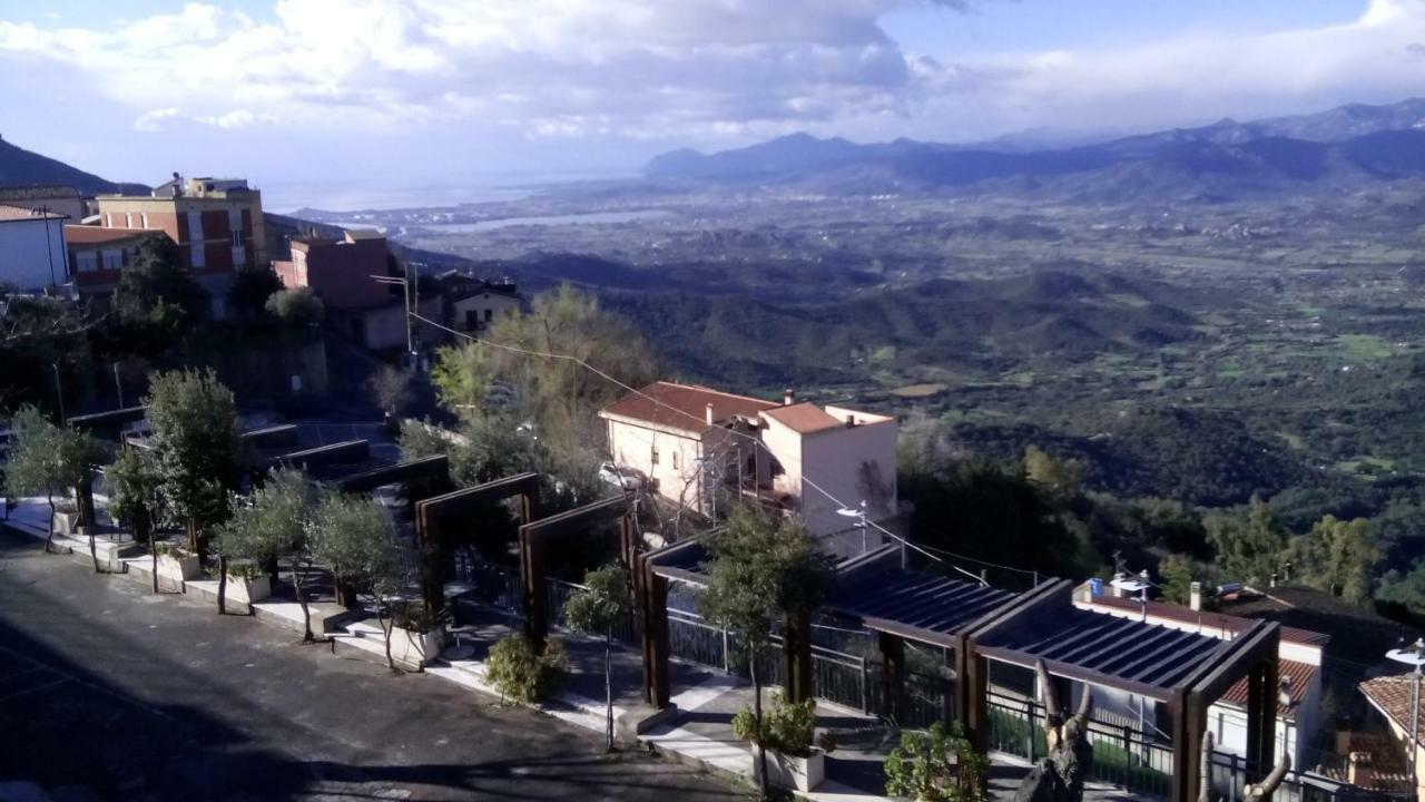 B&B Sa Clarera Baunei Exterior photo
